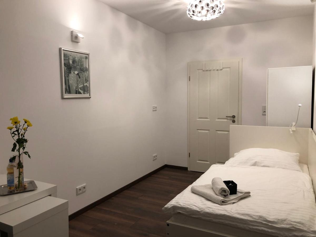 New Private Rooms Fuerth Exterior photo