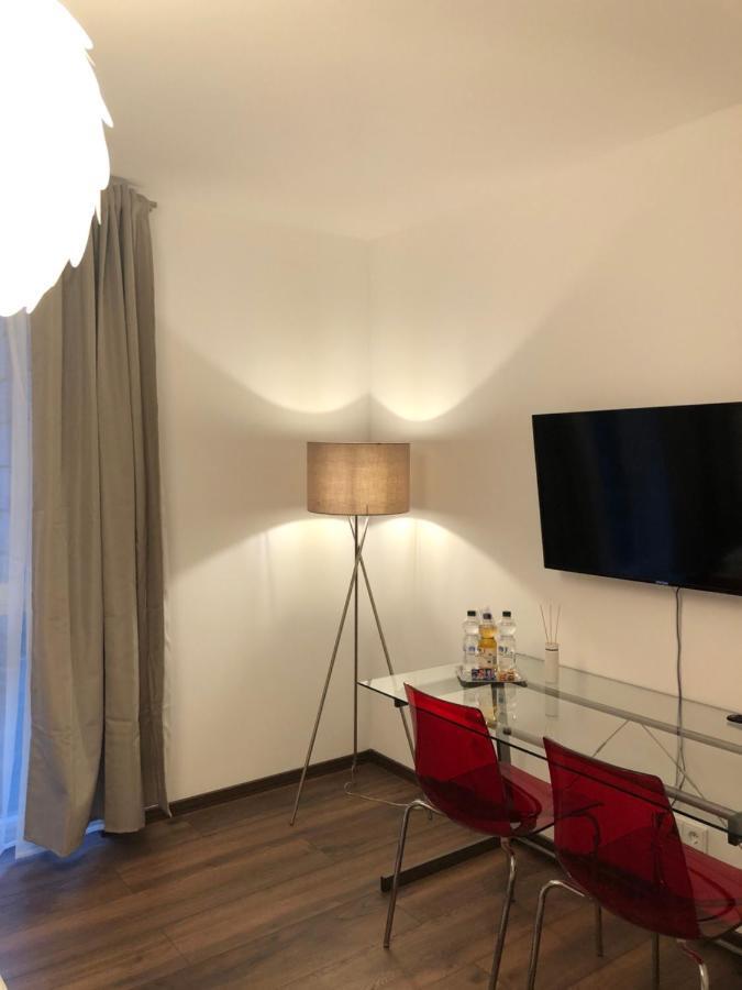 New Private Rooms Fuerth Exterior photo